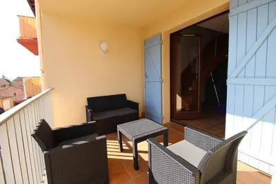 Image de Appartement pour 6\/8 personnes dans la résidence Le Canebas à Carqueiranne