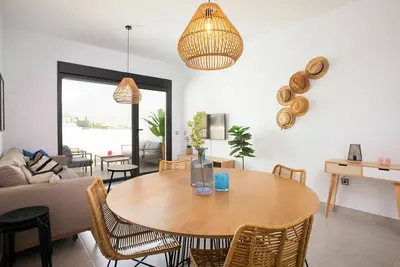 Image de Confortable appartement pour 4 personnes avec piscine, Wifi, climatisation, terrasse et parking