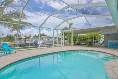 Image de Bring Your Own Boat! Private Heated Pool, Free Wifi, 3 Minutes to Ami
