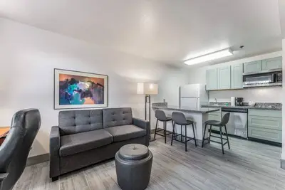 Image de Chandler Long Term 1bd 1ba