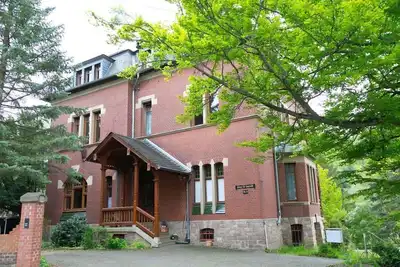 Image de Old Villa Meisenheim - 4-bed apartment