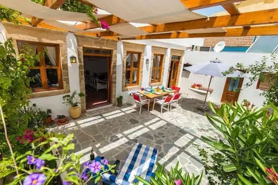 Image de Maison de vacances Ialysos pour 1 - 8 personnes avec 2 chambres Ă coucher - Maison de vacances