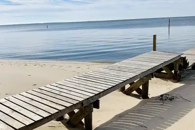 Image de Ocean Springs Beach Front Property with Breathtaking Views of the Gulf! !