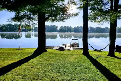 Image de Lake Front Cozy Cottage - All Sports Lake
