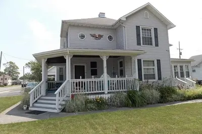 Image de Charming 4+ Bedroom House minutes from Downtown Port Clinton