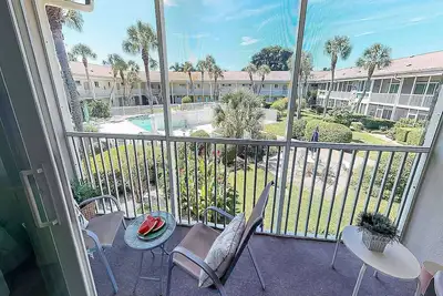 Image de Walk to Lido Beach & Steps to St. Armand's Circle | Heated Pool and Spa | Bbq