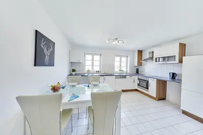 Image de Beautiful duplex apartment with huge kitchen