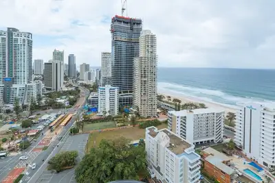 Studio in Surfers Paradise with View