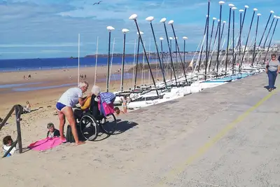Image de A 50 métres de la plage de la plage de la Hoguette, votre T3 avec terasse privée