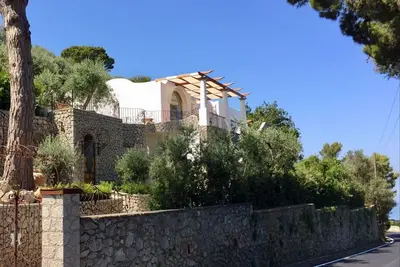 Image de Villa Emma sunset view pool, vegetable garden and it's like being in a fairytail