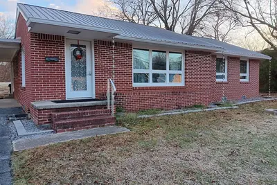 Image de Family Friendly Fully Renovated Quiet House