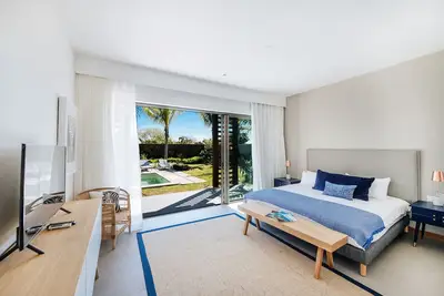 Image de Mythic Suites and Villas by Mj Holidays Ltd - Elegance Pool Villa 4 Bedrooms