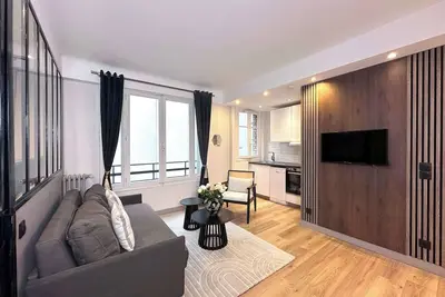 Image de Champs-Élysées - Appartement unique avec ascenseur