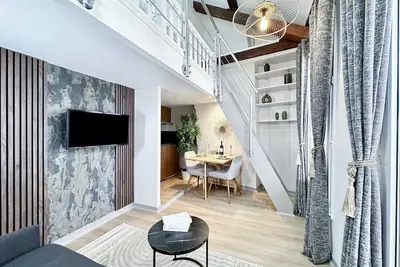 Image de Duplex élégant en face des Buttes-Chaumont