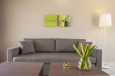 Image de Suite Hyacinth - Meliti