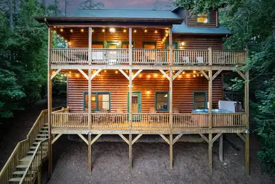 Image de Fall Special! 3 King Suites, Creek, 15 mins 2 Br