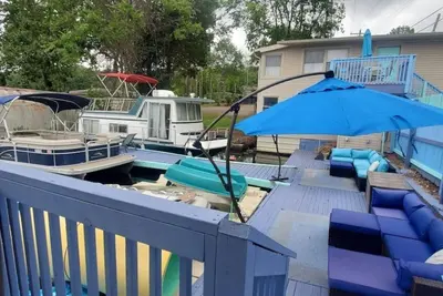 Image de #3 Right on the Lake! Boats & Kayaks available!