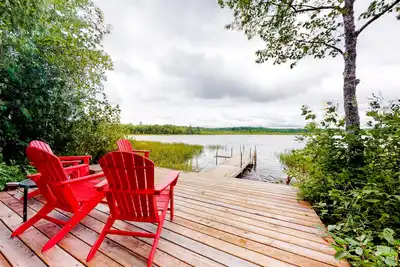 Image de Fantastic Lakefront Cabin W\/ Free WiFi, Three Kayaks, Private Dock, & Firepit