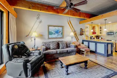 Image de Mountain Condo w/Patio, Shared Hot Tub, Washer/Dryer, Gas Fireplace, Free WiFi
