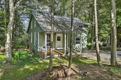 Image de Adirondacks Cabin w/ Fire Pit on Otter Lake!