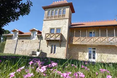 Image de Gite Lou Héouguet : Maison atypique au style industriel (Classé 4****)