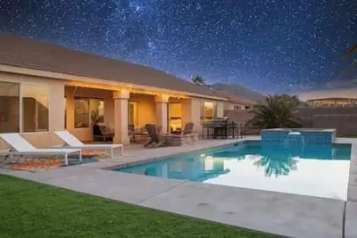 Image de Modern 4br Joshua Tree House w/ heated Pool!
