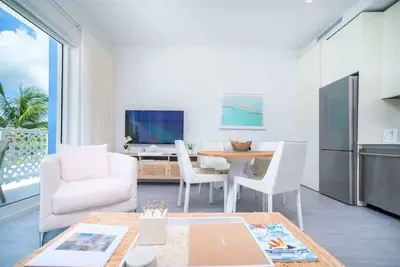 Image de Modern 1br Apt /w Rooftop Pool + Onsite Amenities