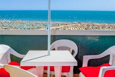 Image de Appartement de vacances Bibione pour 1 - 6 personnes avec 2 chambres à coucher - Logement de vacance