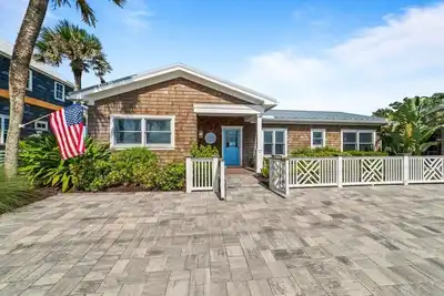 Image de Oceanfront Cottage in Pvb! !