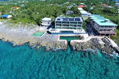 Image de Spacious Modern Condo /w Jaw Dropping Ocean View