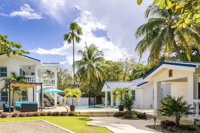 Image de Azul Vista Villas a private tropical estate with a fabulous pool for 12+ people!