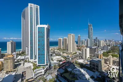Image de Circle on Cavill - 1 Bedroom + Study Ocean