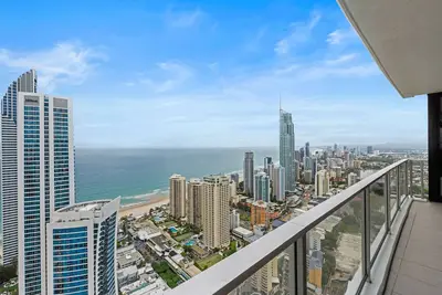 Image de Circle on Cavill - 4 Bedroom Sub Penthouse