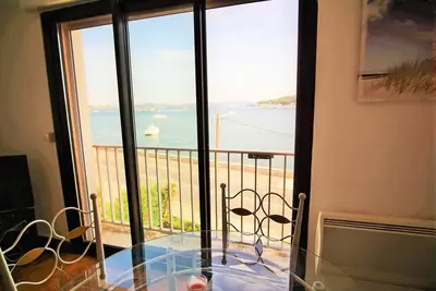 Image de Grand studio avec vue mer! A deux pas de la plage des Sablettes