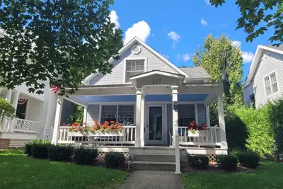 Image de Main Street Charming Home - Just renovated!