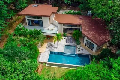 Image de 3 Bed 6 Guests Forrest View Pool 5 min to Tamarindo