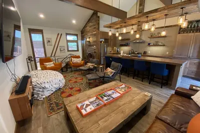 Image de Dt Ketchum - Chill, Two-Story Getaway w/ a Gourmet Kitchen - Walk Downtown & to River Run Lifts