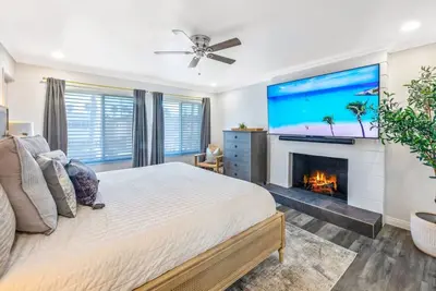 Image de Stunning Townhome ❤️ Steps2 Beach 🏖, Luxury ⭐️, Fire Pit, E-bikes 🚲, Pets ok🐾