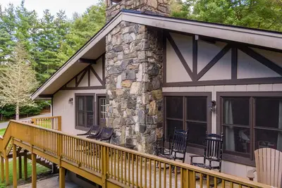 Image de Banner Elk Lodge - 6bd 4ba walk to Banner Elk, game table, hot tub