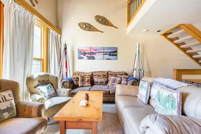 Image de Cozy & family friendly 3 bd 2 ba Northstar townhouse free shuttle to Village
