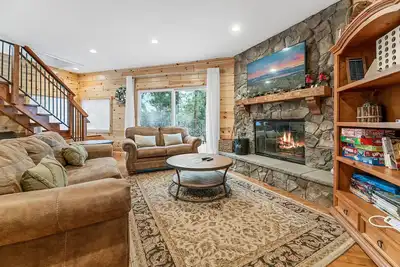 Image de Casa Luna - Foosball, Fireplace, Barbecue
