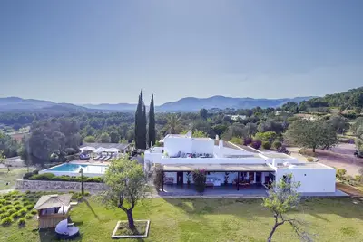 Image de Large Villa rental for 18 people on Ibiza - Spain