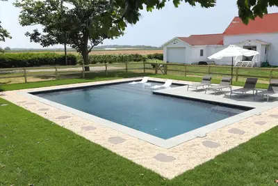 Image de Restored Farmhouse in The Heart of Wine and Farm Country