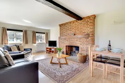 Image de Walnut Cottage - Deux Chambres Maison, Couchages 4