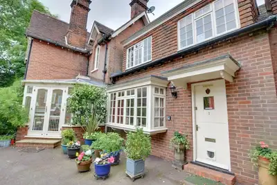 Image de Stable Mews Cottage - Deux Chambres Maison, Couchages 4