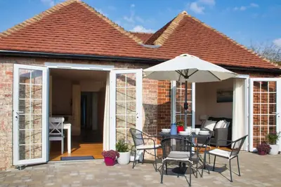 Image de Maple Cottage - Deux Chambres Maison, Couchages 4