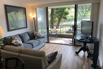 Image de Kahana Manor - Newly Furnished