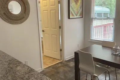 Image de Boho In The City (10 Mins from Airport & Stadium)