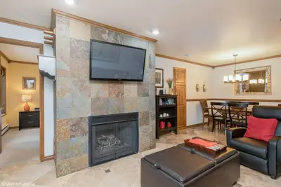 Image de Upgraded 2\/2 Copper Chase Condo #224 • WiFi • Pool