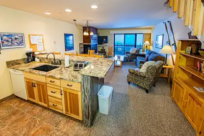 Image de Cozy Condo Near Lifts